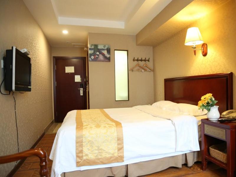 Greentree Inn Heilongjiang Harbin Zhongyang Street Business Hotel Exterior foto
