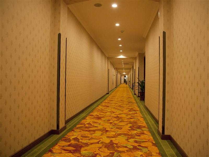 Greentree Inn Heilongjiang Harbin Zhongyang Street Business Hotel Exterior foto