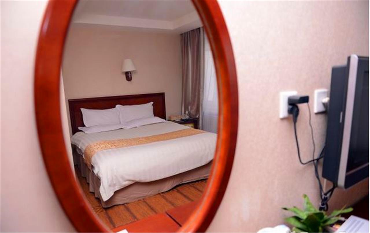 Greentree Inn Heilongjiang Harbin Zhongyang Street Business Hotel Exterior foto