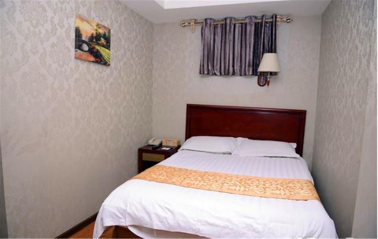Greentree Inn Heilongjiang Harbin Zhongyang Street Business Hotel Exterior foto